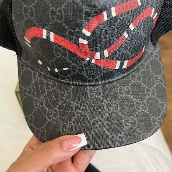 Gucci Gray and Black Monogram Cap - Picture 1 of 8